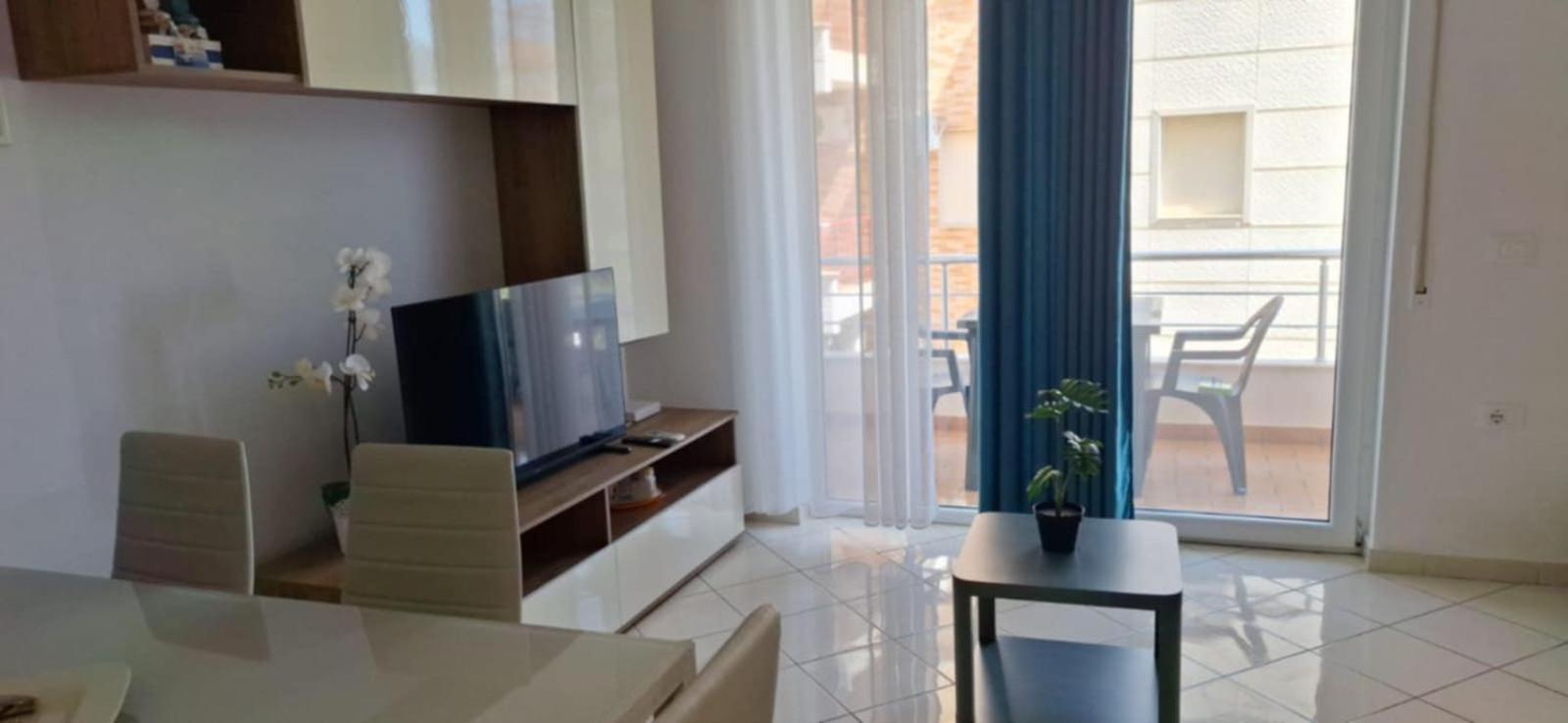 Apartahotel Marebello Vlorë